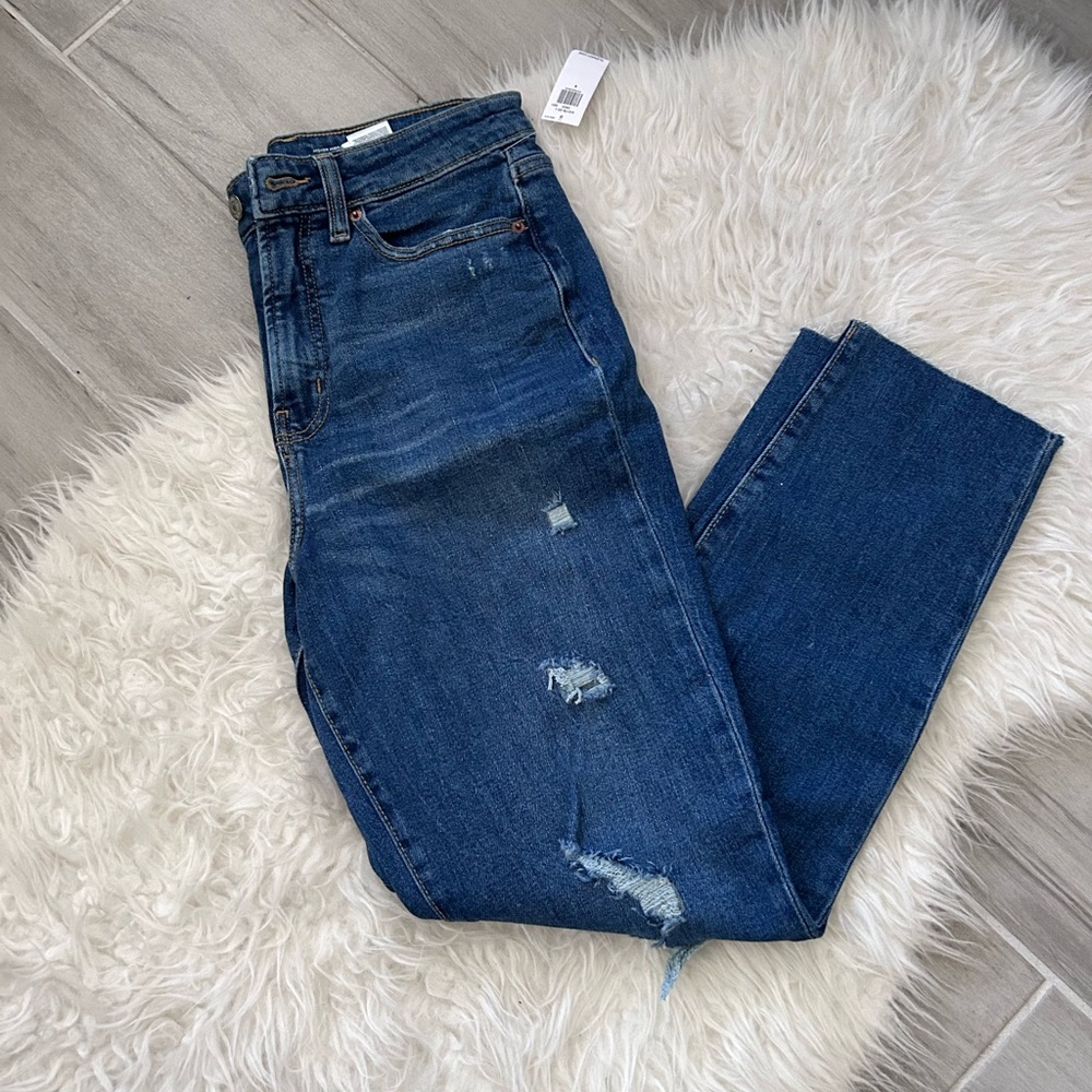 O.G. Straight Jeans - Size 6 - Old Navy - NWT